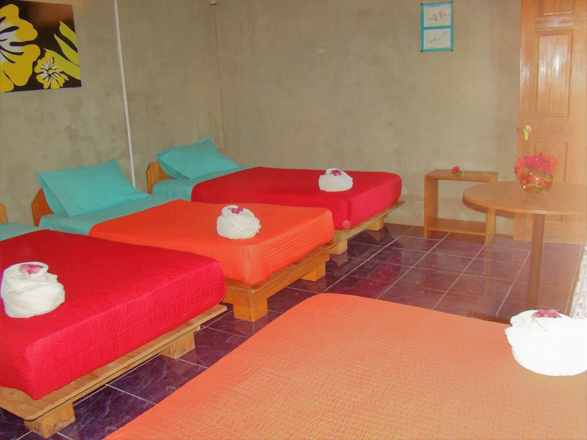 Hostal Pukao Hanga Roa Exterior foto