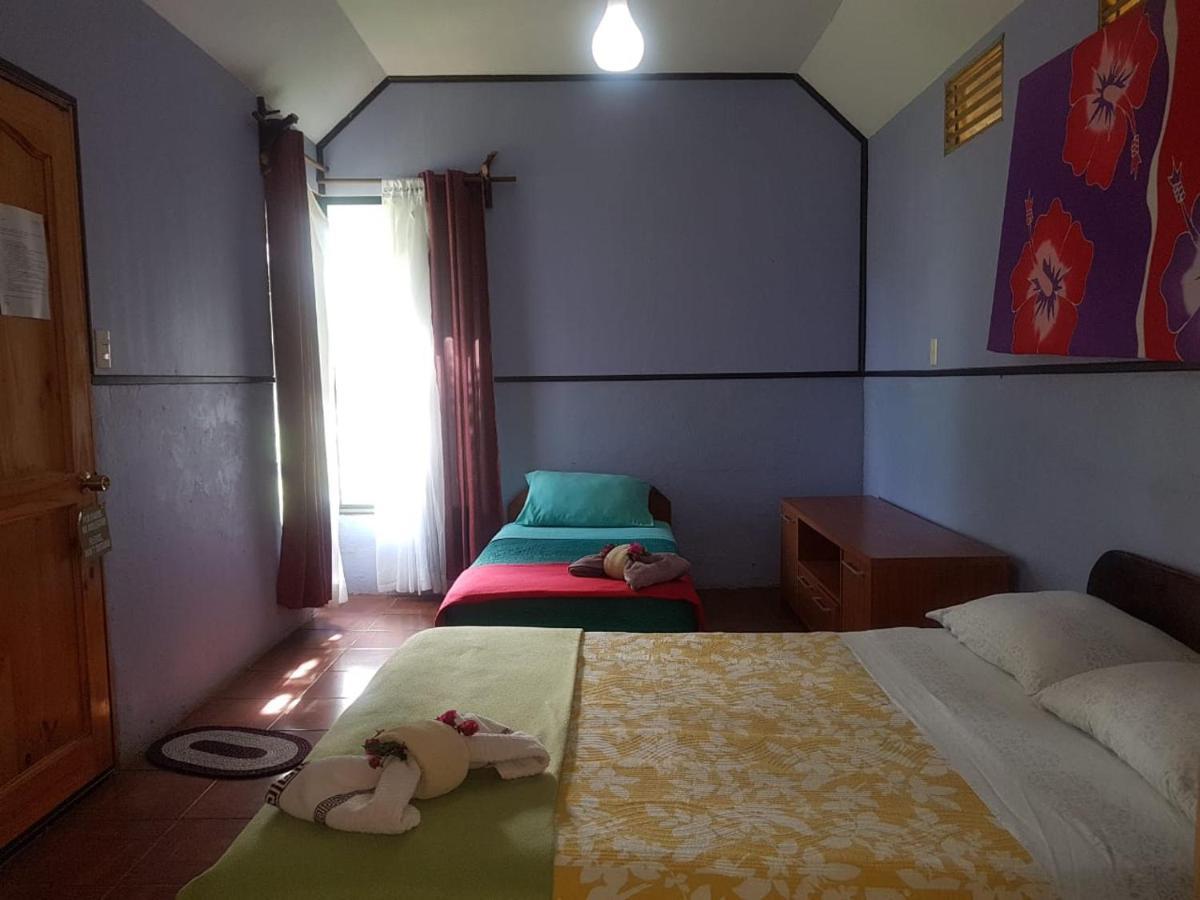 Hostal Pukao Hanga Roa Exterior foto